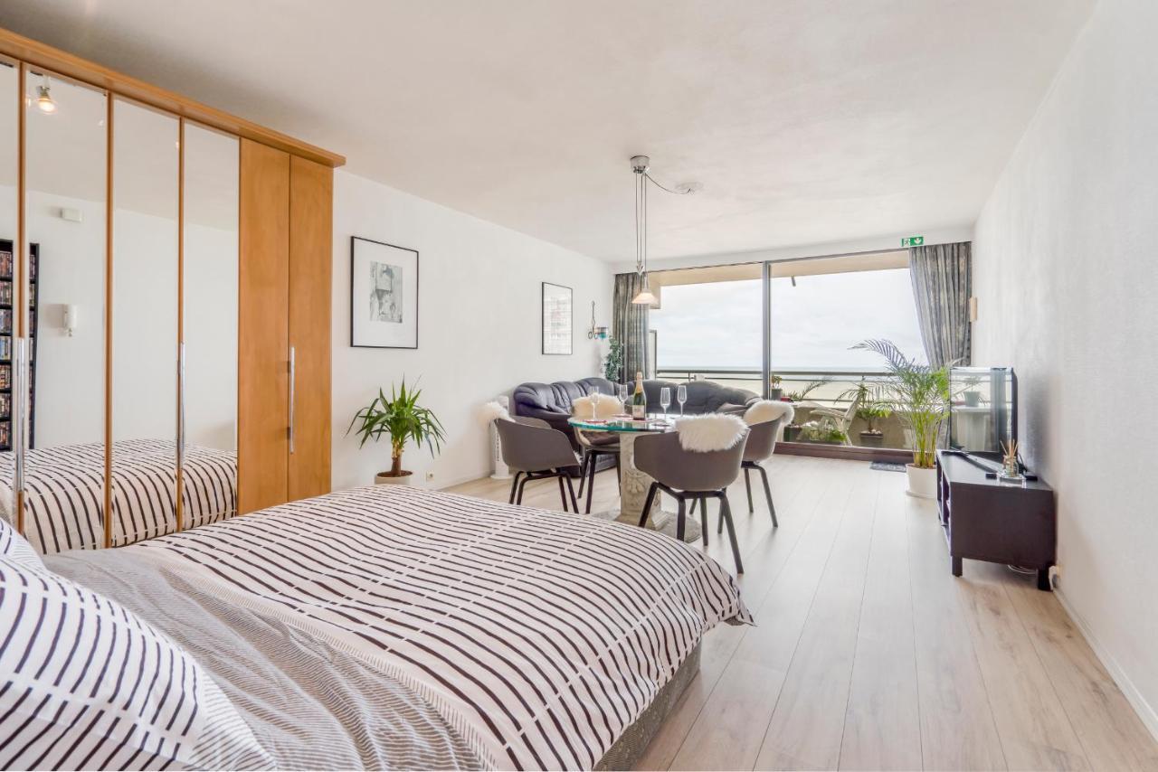 Luxueuze Vakantiestudio Met Zeezicht En Terras In Oostende 外观 照片